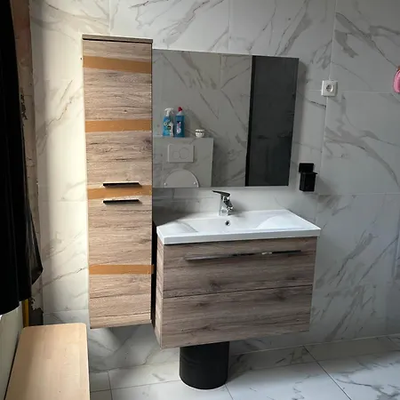 Apartament Suzanne House