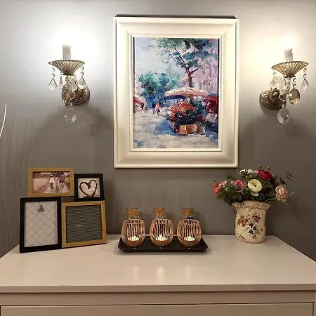 The Cozy Louise Nest * بروكسل