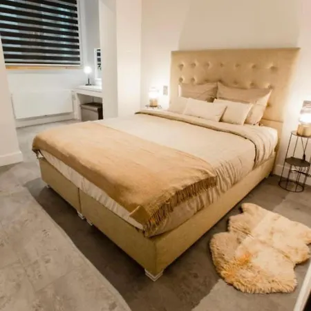 Elegant - Next From Grand Place, Netflix & Comfort Lägenhet *