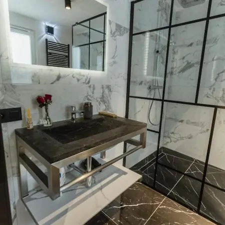 Elegant - Next From Grand Place, Netflix & Comfort * Bryssel