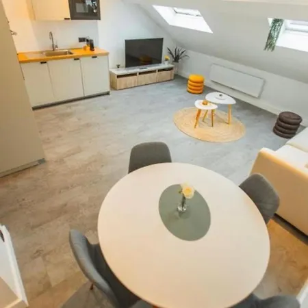 Elegant - Next From Grand Place, Netflix & Comfort * Bryssel