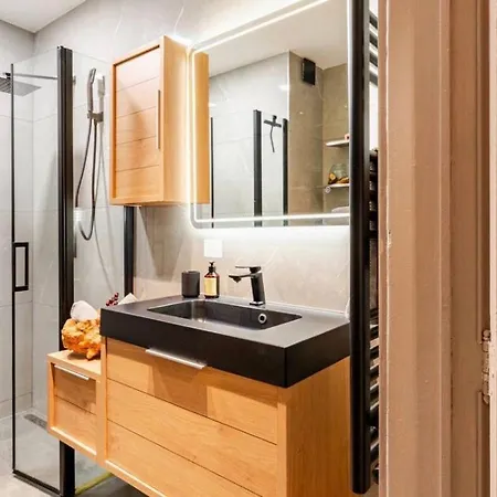 Le Charme Urbain Lumineux Apartment *
