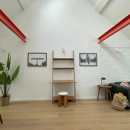 Duplex Design & Elegant Au Coeur De *