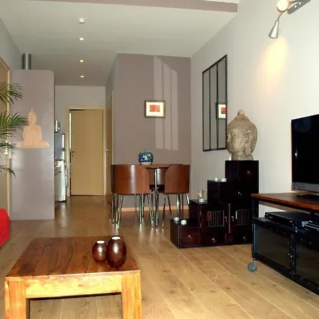 Boomhostel Cite 4* בריסל