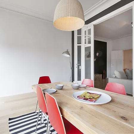 Appartement Halle Aux Bles Apartment *