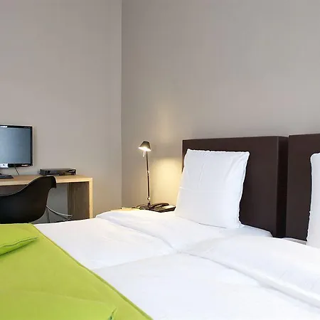 Hotel 9hotel Chelton 3*