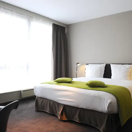 9hotel Chelton