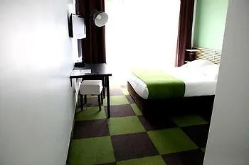 Aryan Aparthotel