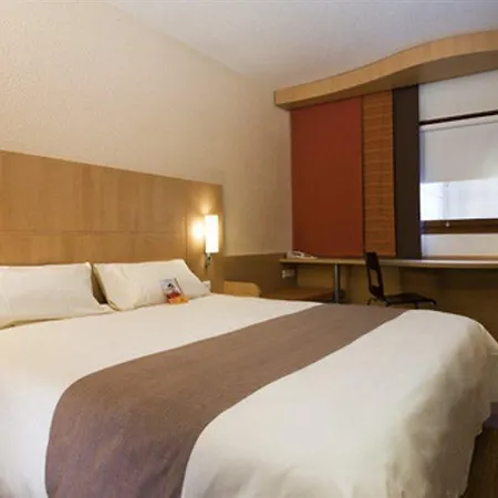 Ibis Centre