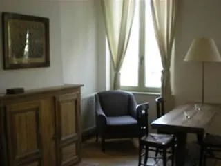 La Roulotte De Marguerite 5*