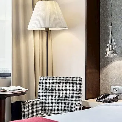 Hotel Nh Louise