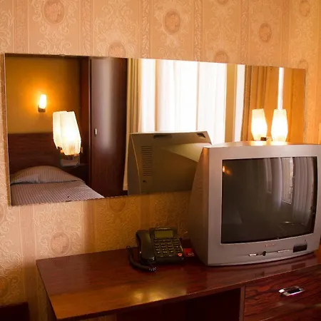Hotel Manhattan *