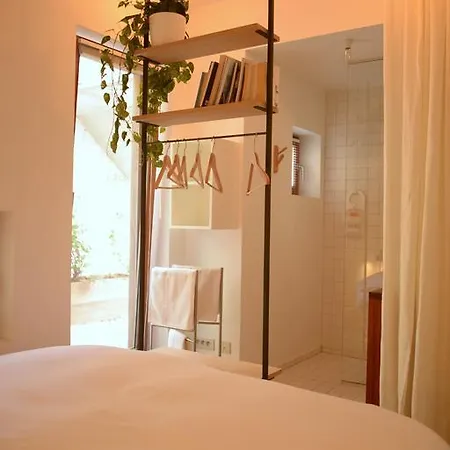 Bed & Breakfast Thebedtobe 3*