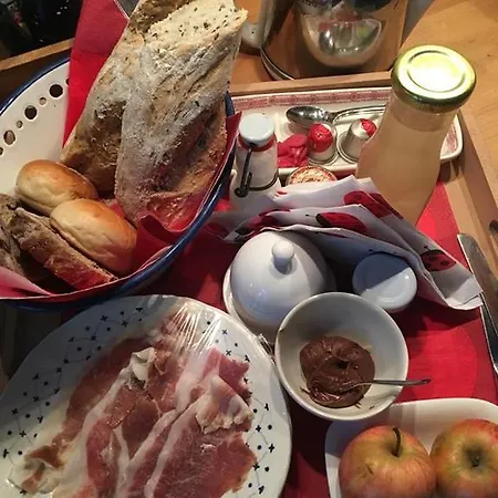 Van Volxem Bed & Breakfast *