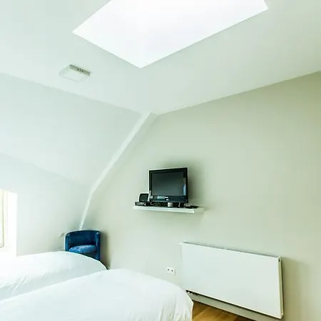 3 Bedrooms Penthouse/ Terrace Louise Apartment Brussels