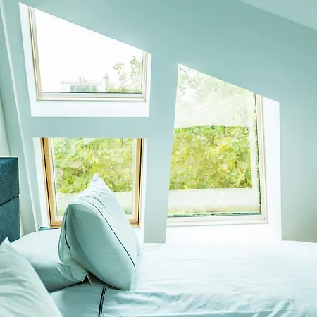 Apartment 3 Bedrooms Penthouse/ Terrace Louise Brussels
