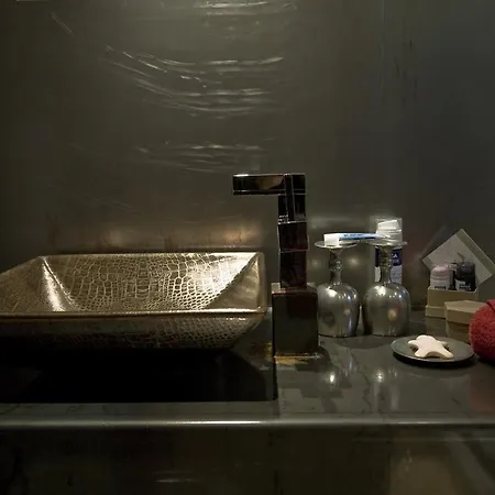 Place Jourdan Bed & Breakfast 3*