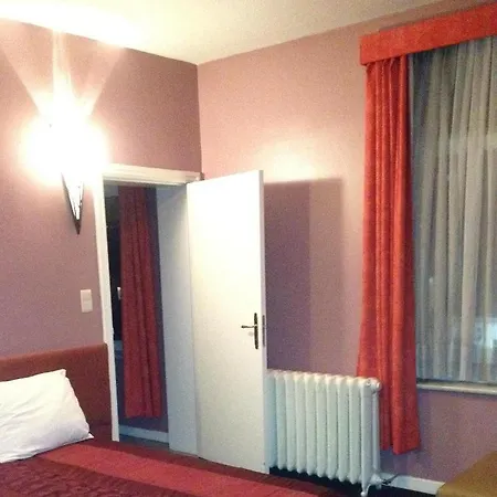 ホテル Stalingrad *