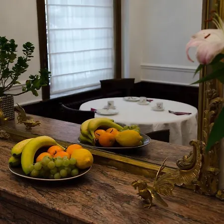Bed & Breakfast Molière Bruxelles