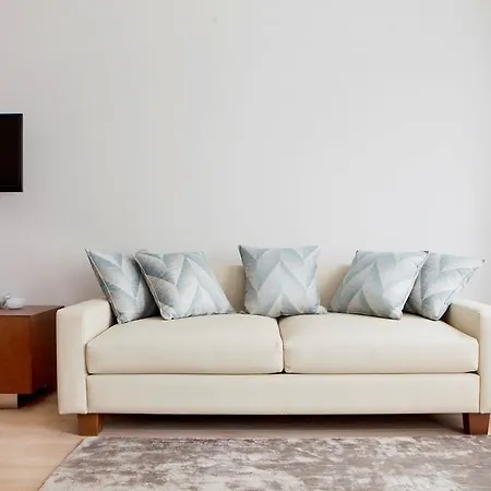 Agenda Louise Отель