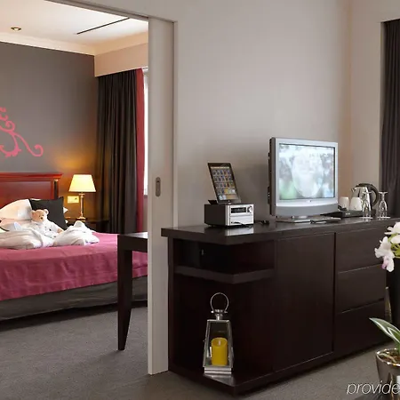 Hotel Martin's Eu 4*
