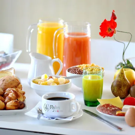 Alojamento de Acomodação e Pequeno-almoço Fly Lounge