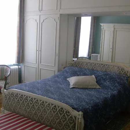 Marie Therese Apartment *