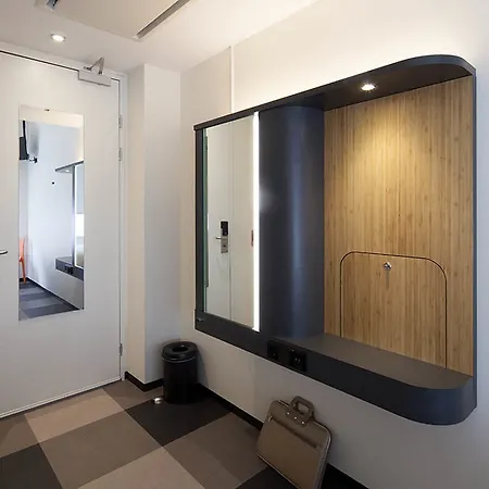 Easyhotel Centre 3* Βρυξέλλες
