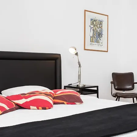 Pensión La Casa Bxl 3*