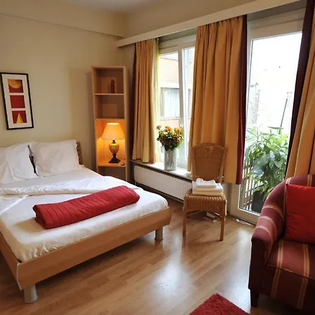 European Union Flat *