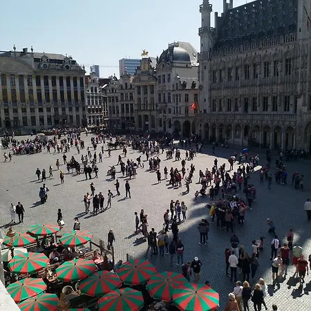 Grand Place Apartment *