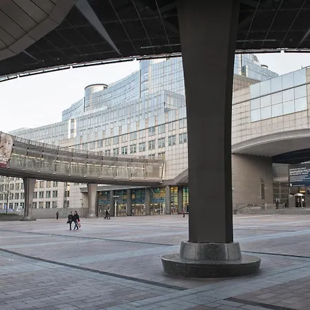 Szálloda Aloft Schuman 3*