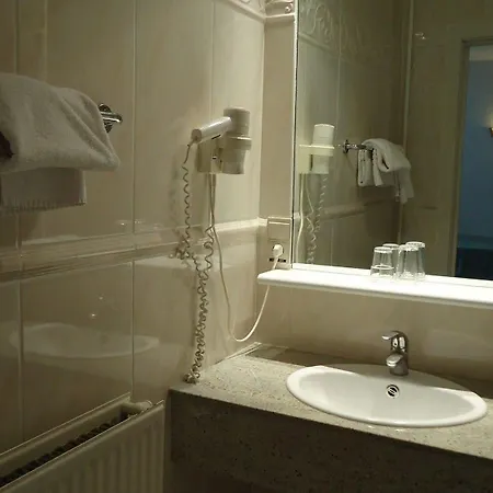 Numa I Scoop & Βρυξέλλες