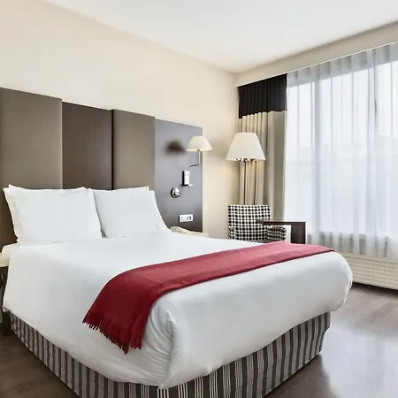 Nh Grand Place Arenberg Отель 4*