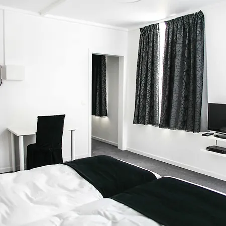 Otel Tracotel 3*
