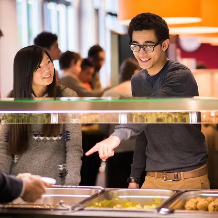 Hostel Hi Jacques Brel *