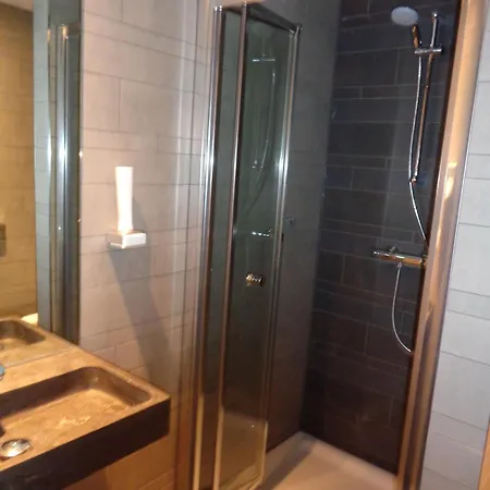 Hostel Brxxl 5 Centre Brüsszel