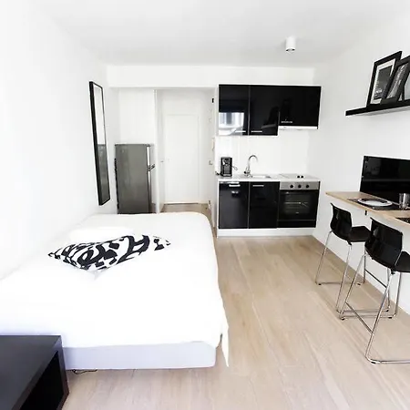 Hotel Chic Suisse Flat - Metro Louise Bruselas