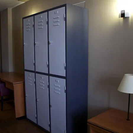 Escale Hotel 3*