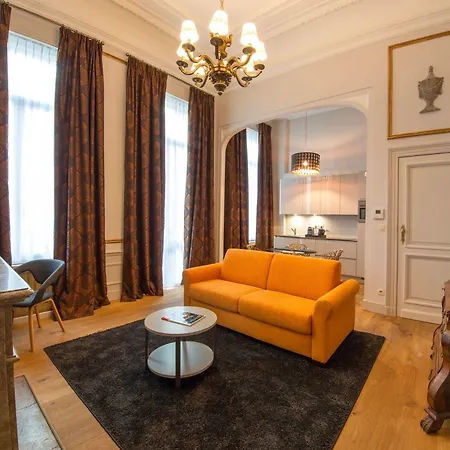 Louise Sur Cour 4* Брюссель