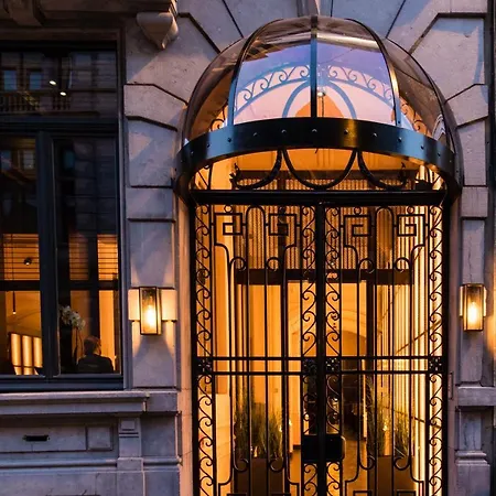 Отель Harmon House - & 4*