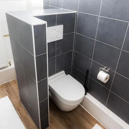 Lantsheere Halldis Apartamento