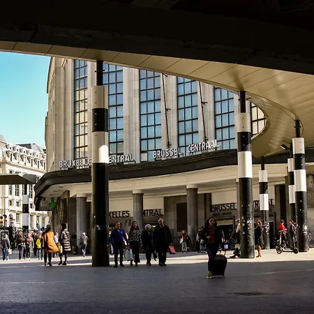 Alma Grand Place 3*