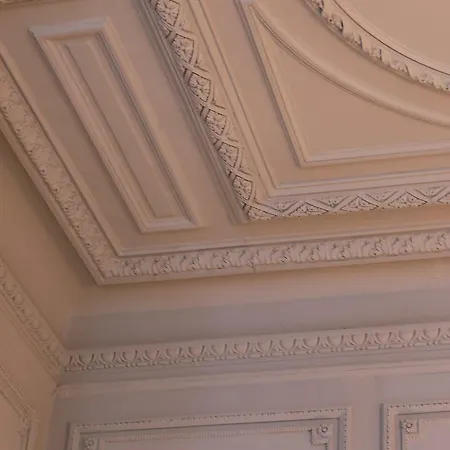 Harmon House - & Отель