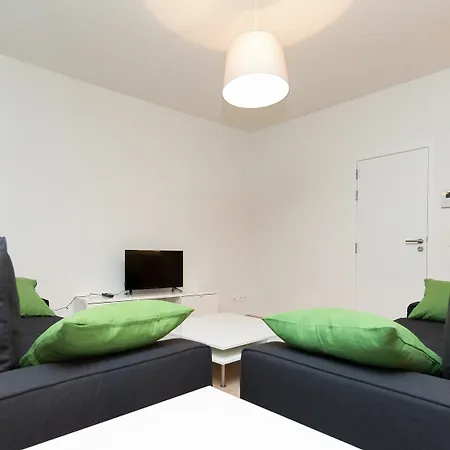 Louise Vleurgat Apartment *