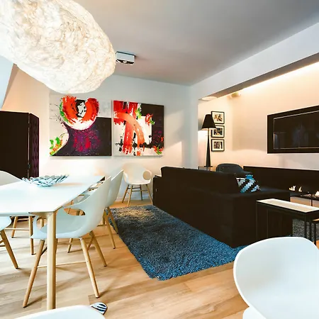 Charles Home - Grand Place Aparthotel Aparthotel