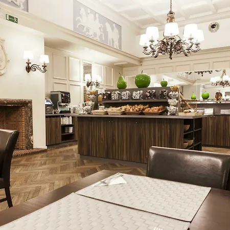 Hotel Siru 3*