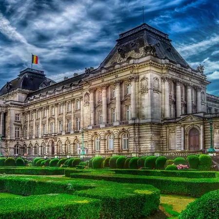 Madeleine Budget Grand Place *