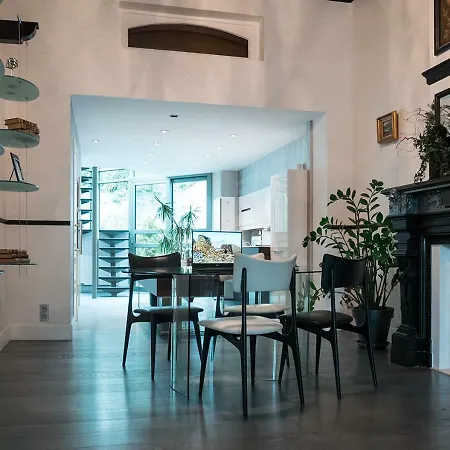 Place Jourdan Bed & Breakfast Brusel