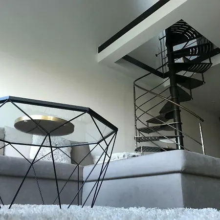 아파트 Luxury Loft Duplex Penthouse Of 190m2 & Free Parking !